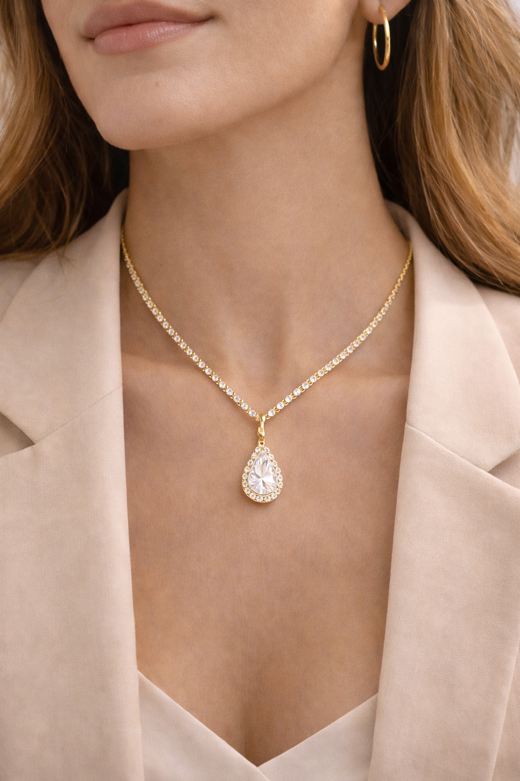 Aurélie Teardrop Necklace